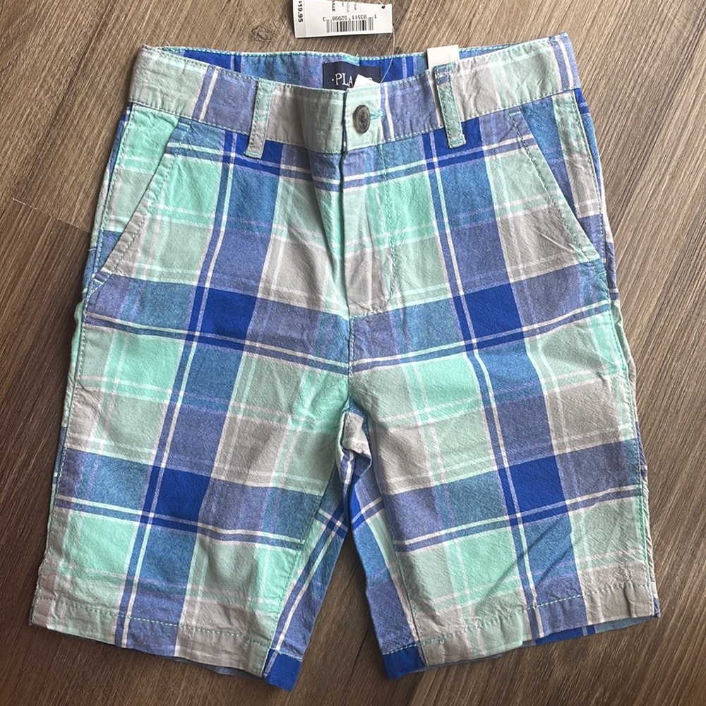 Children’s Place boys plaid shorts. Size 6